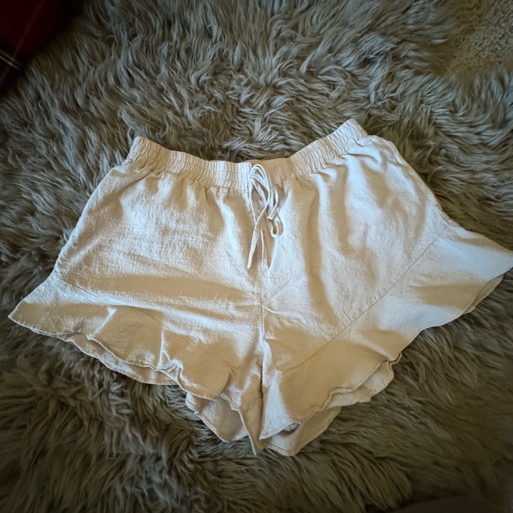 SHEIN High Waist Cream Shorts